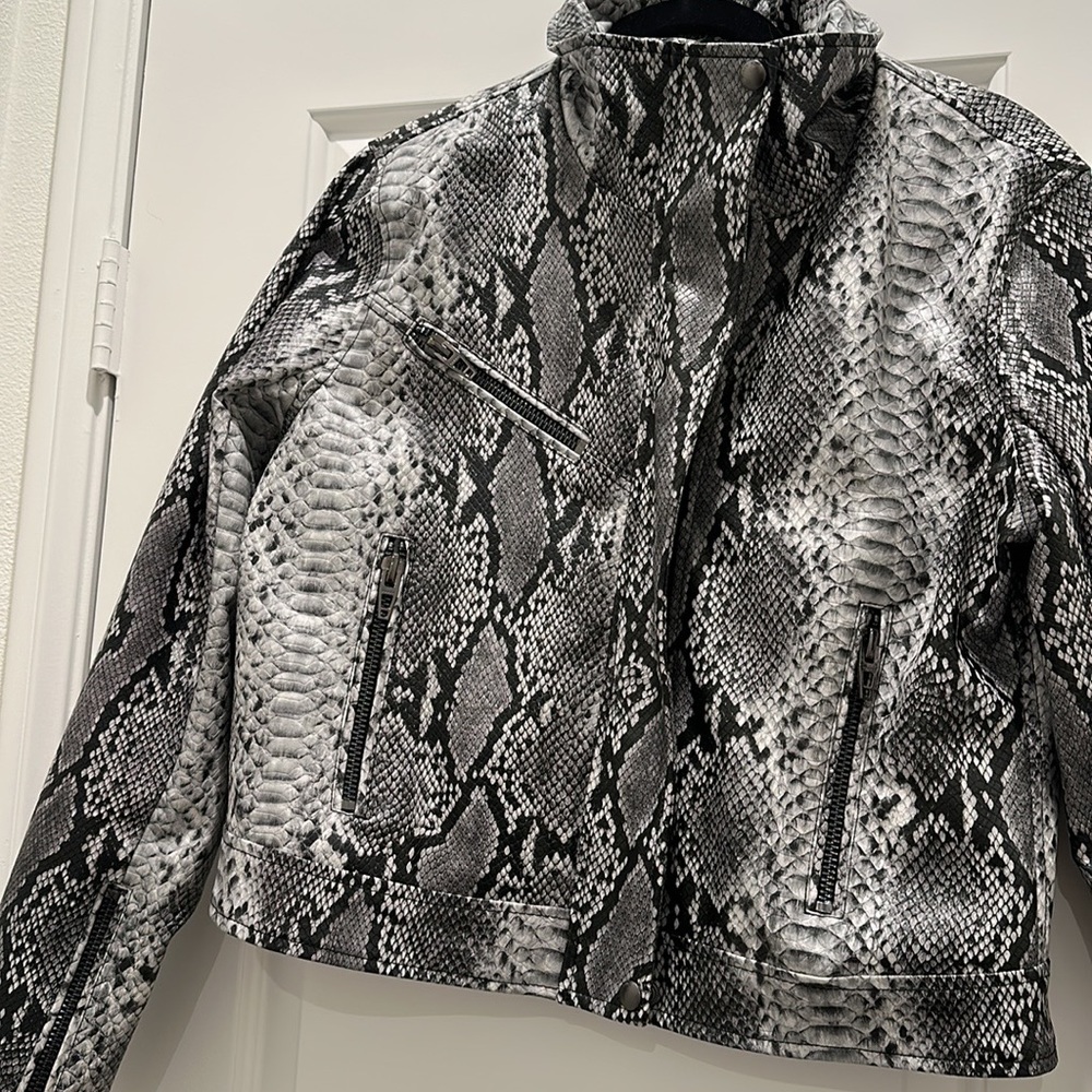Blank NYC Faux Leather Jacket - Picture 4 of 4